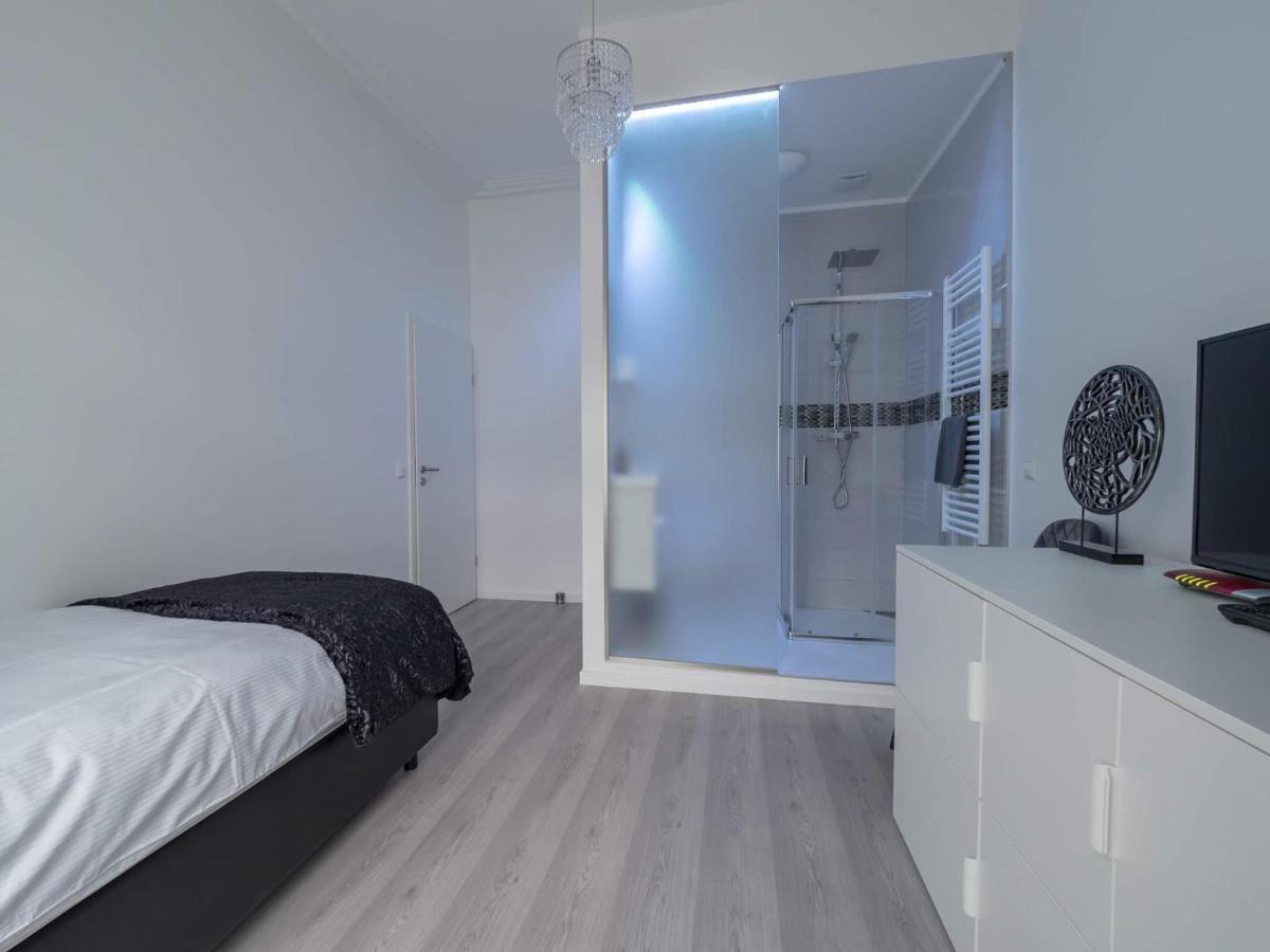 Guest house Executive Single With En-suite In Centre