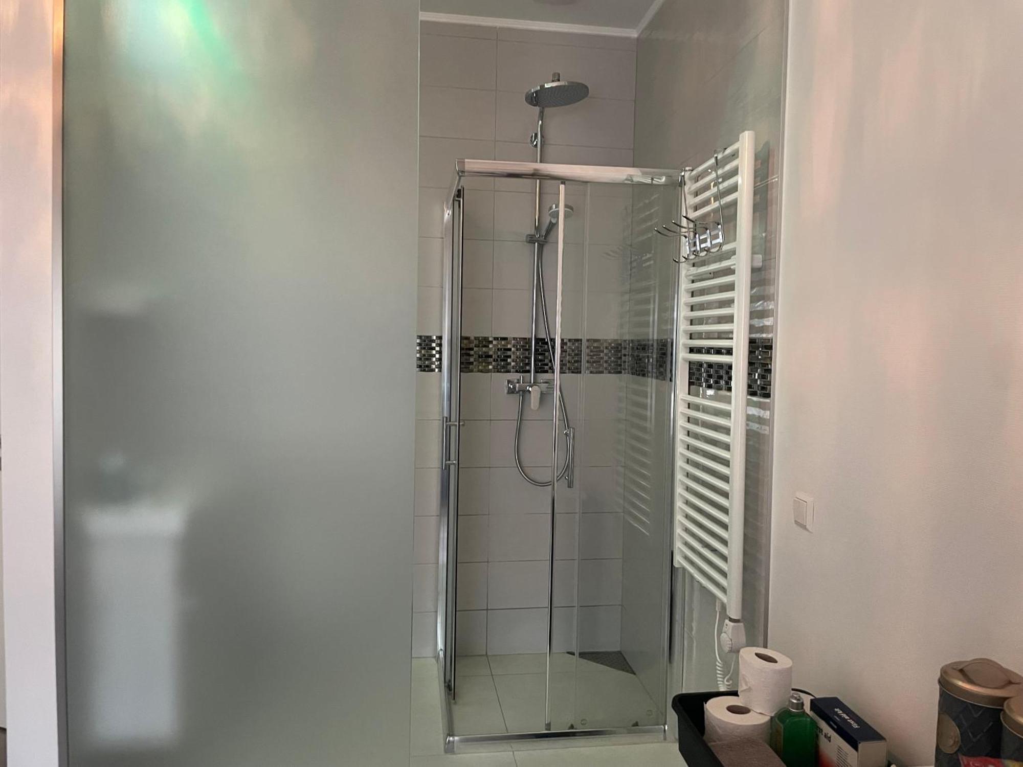 Gasthof Executive Single With En-suite In Centre Luxemburg
